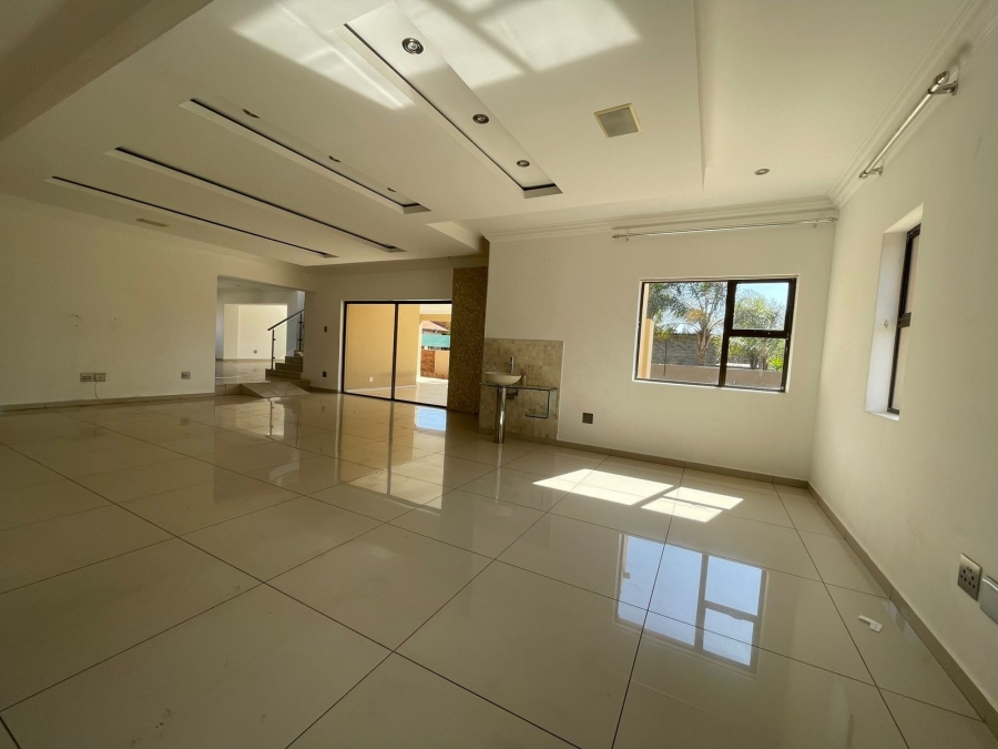 4 Bedroom Property for Sale in Birdwood Estate North West